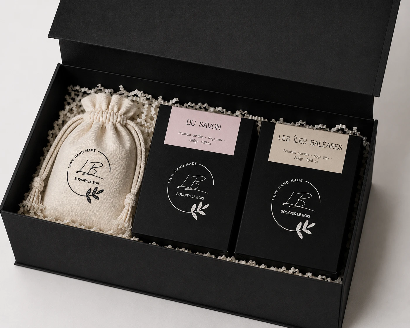 pack con dos velas aromáticas y un saquito de algodón para regalar